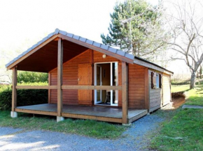 Chalets indépendants en camping 2 étoiles avec terrasse – Idéal famille, activités et jeux pour enfants - FR-1-489-405
